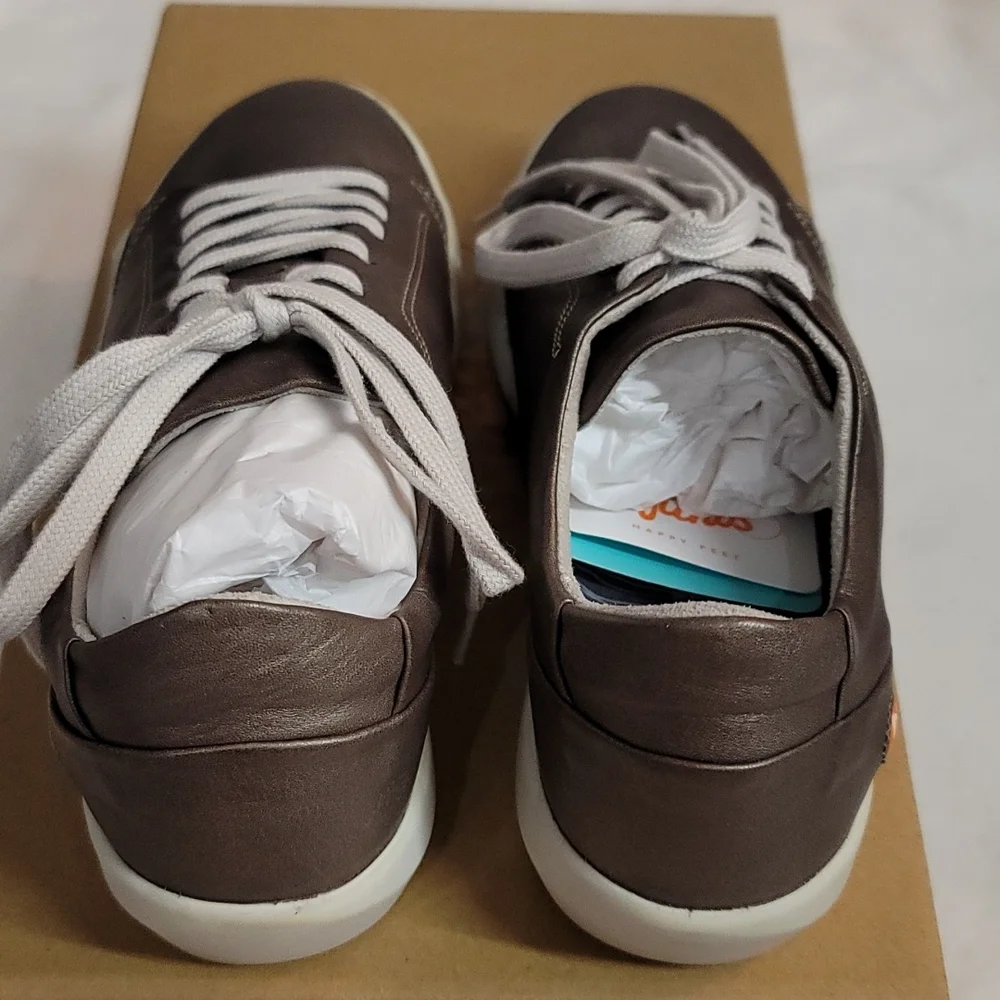 Softinos by FLY London Leather Lace-Up Sneakers - Bauk